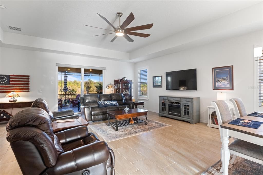 99 HUNTINGTON PLACE photo 6