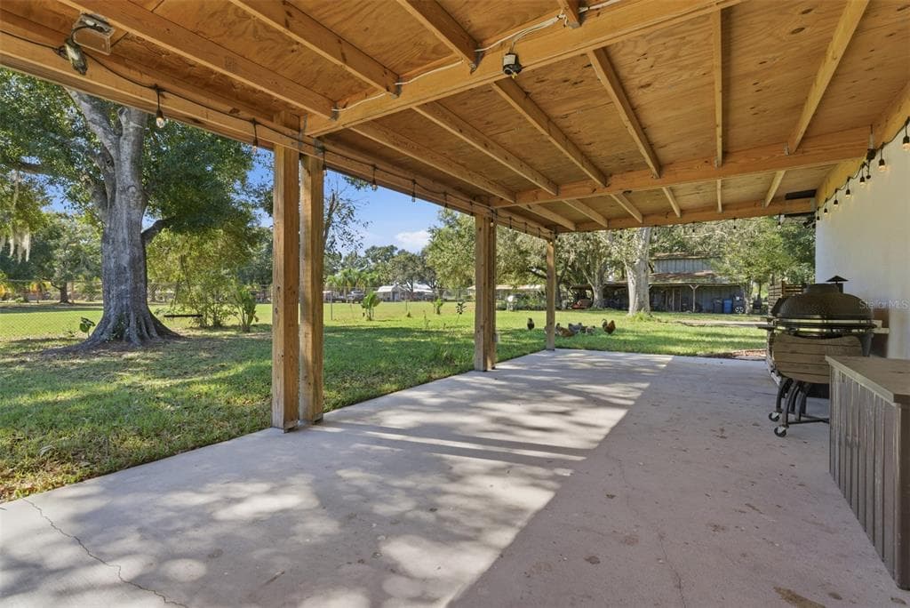 2506 HAWK GRIFFIN ROAD photo 16
