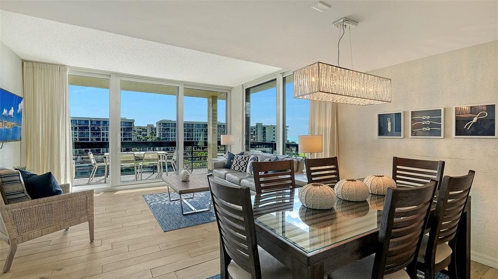 1115 GULF OF MEXICO DRIVE 401 photo 14