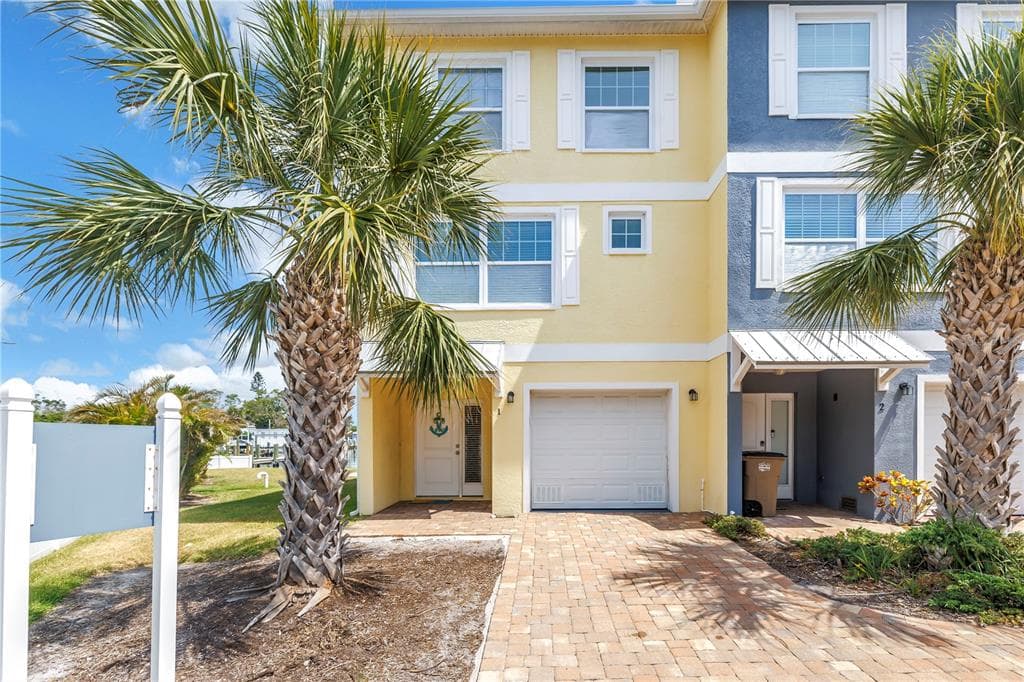 100 WINDRUSH BOULEVARD #1 4