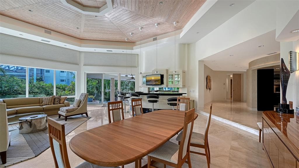 510 HARBOR GATE WAY photo 12