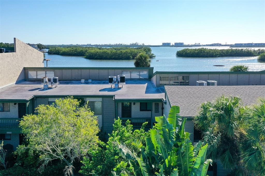 1518 PELICAN POINT DRIVE 257 photo 7