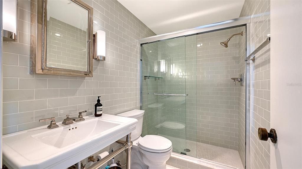 1518 PELICAN POINT DRIVE 257 photo 25