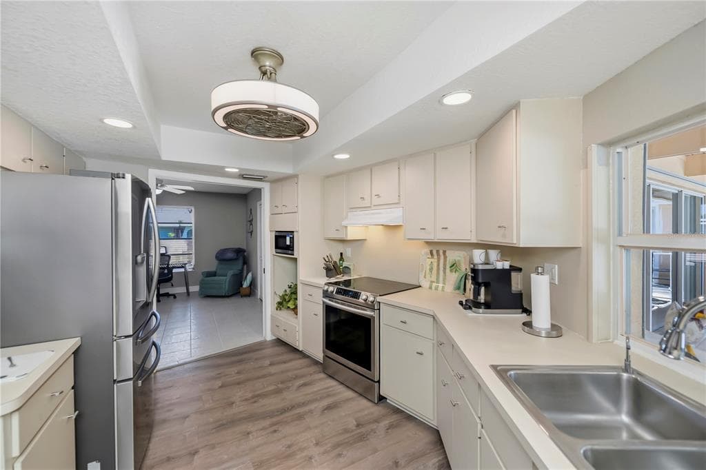69 SABAL DRIVE photo 17
