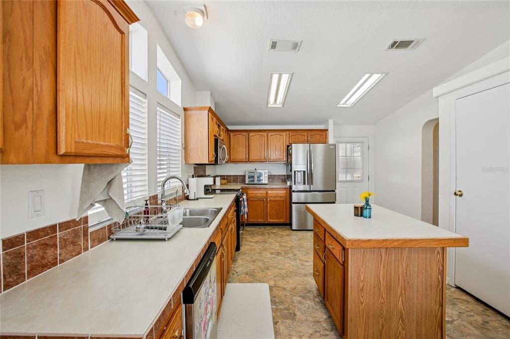 8420 FANTASIA PARK WAY photo 15