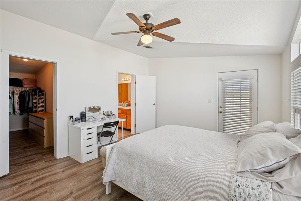 8420 FANTASIA PARK WAY photo 25