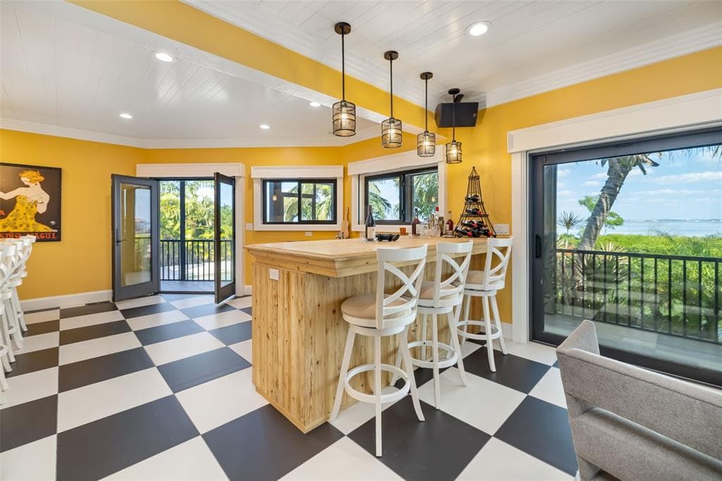 560 HARBOR COVE CIRCLE photo 18