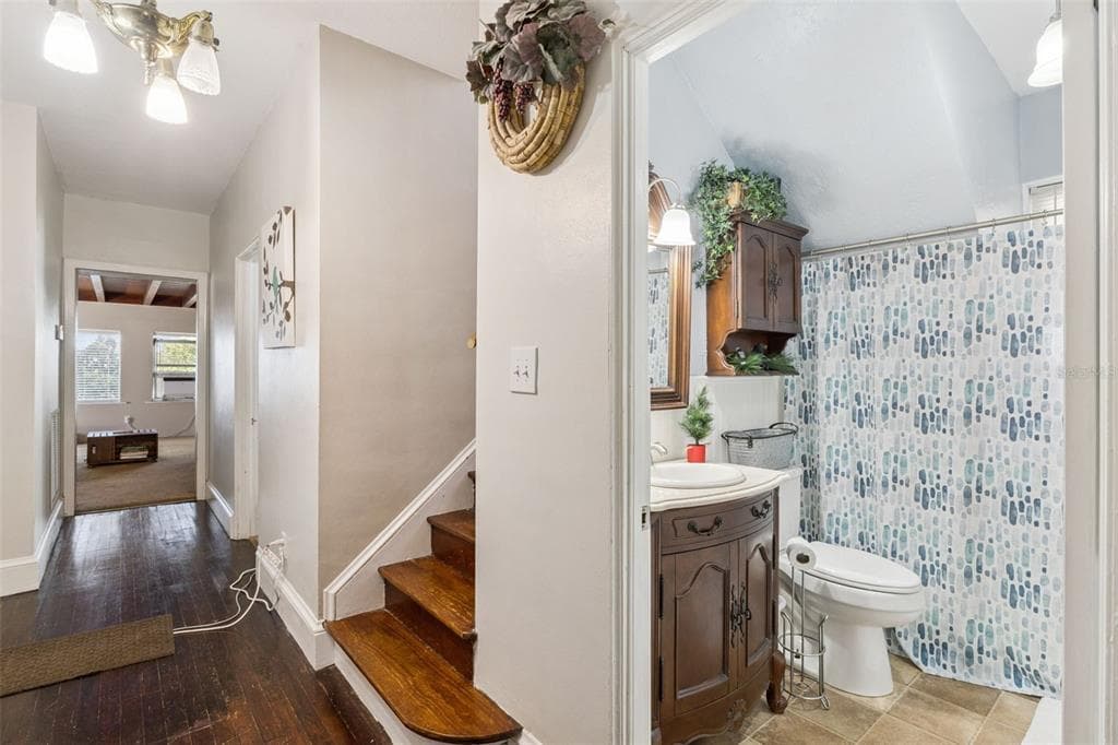 3828 WALKER ROAD photo 14