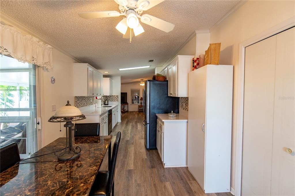 15 ROTTERDAM DRIVE photo 6