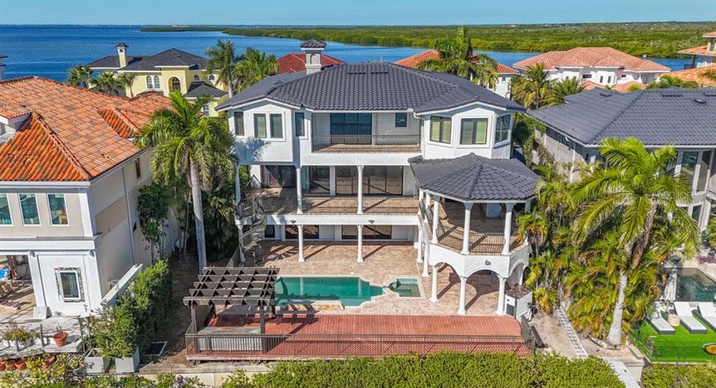 4107 CAUSEWAY VISTA DRIVE 3