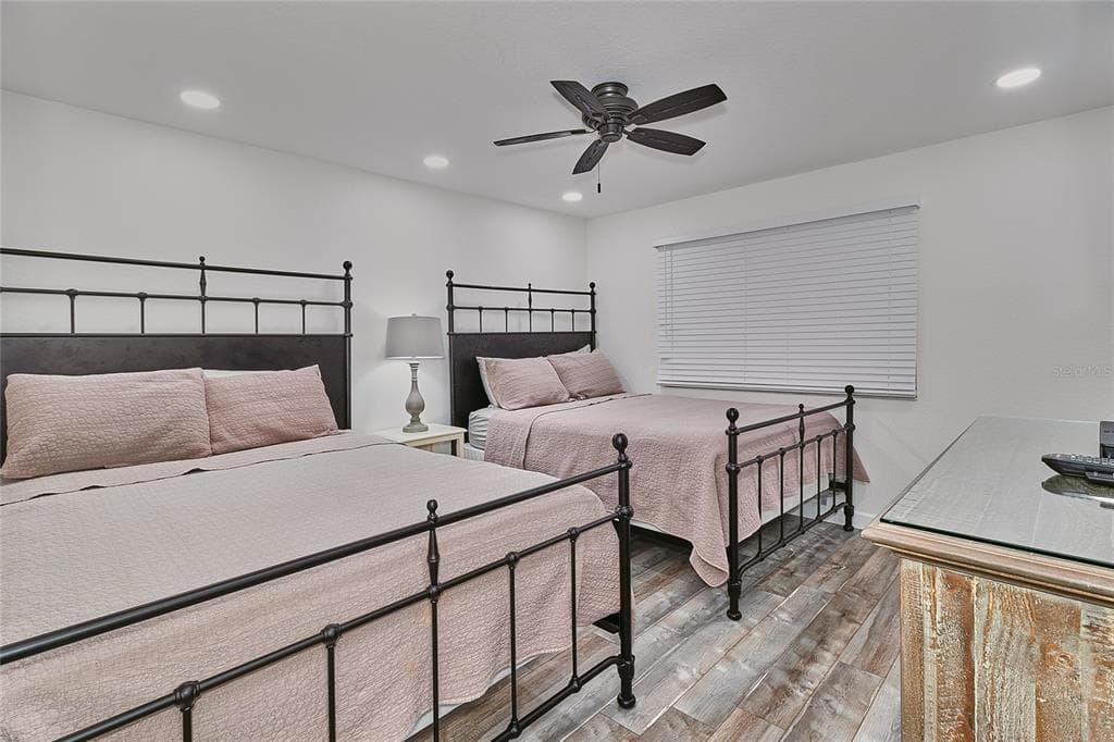 18400 GULF BOULEVARD 1206 photo 22