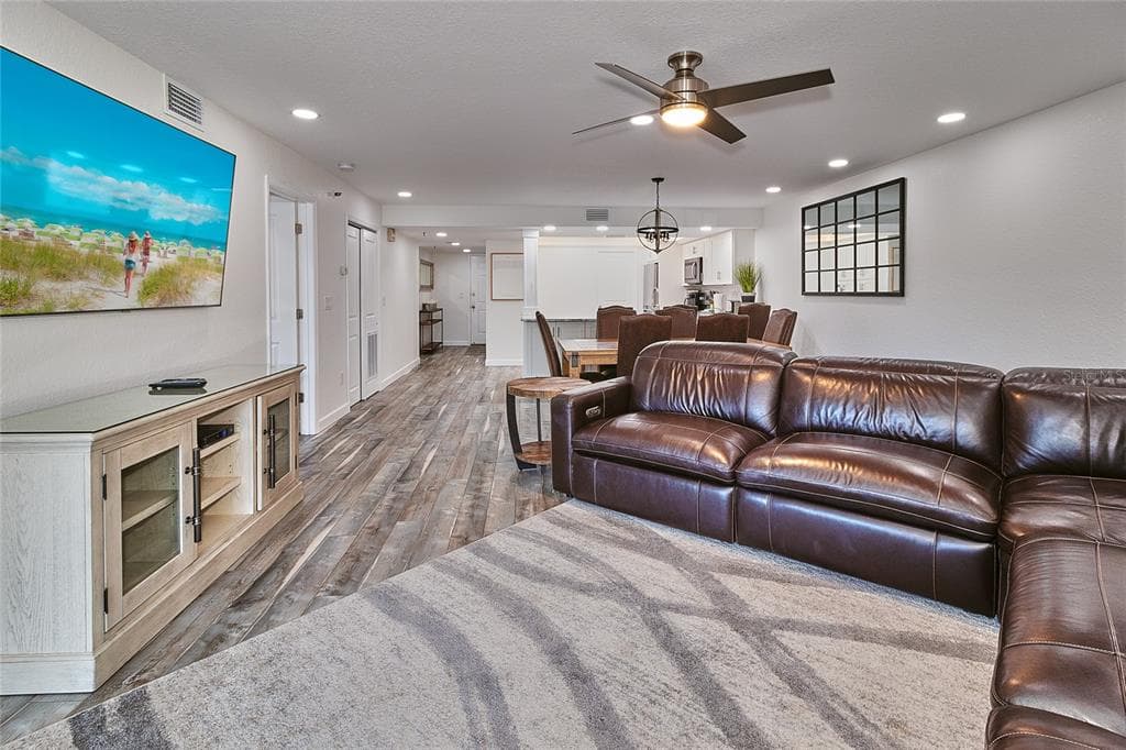 18400 GULF BOULEVARD 1206 photo 25