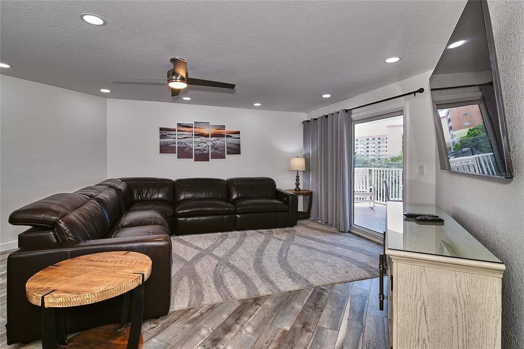 18400 GULF BOULEVARD 1206 photo 21
