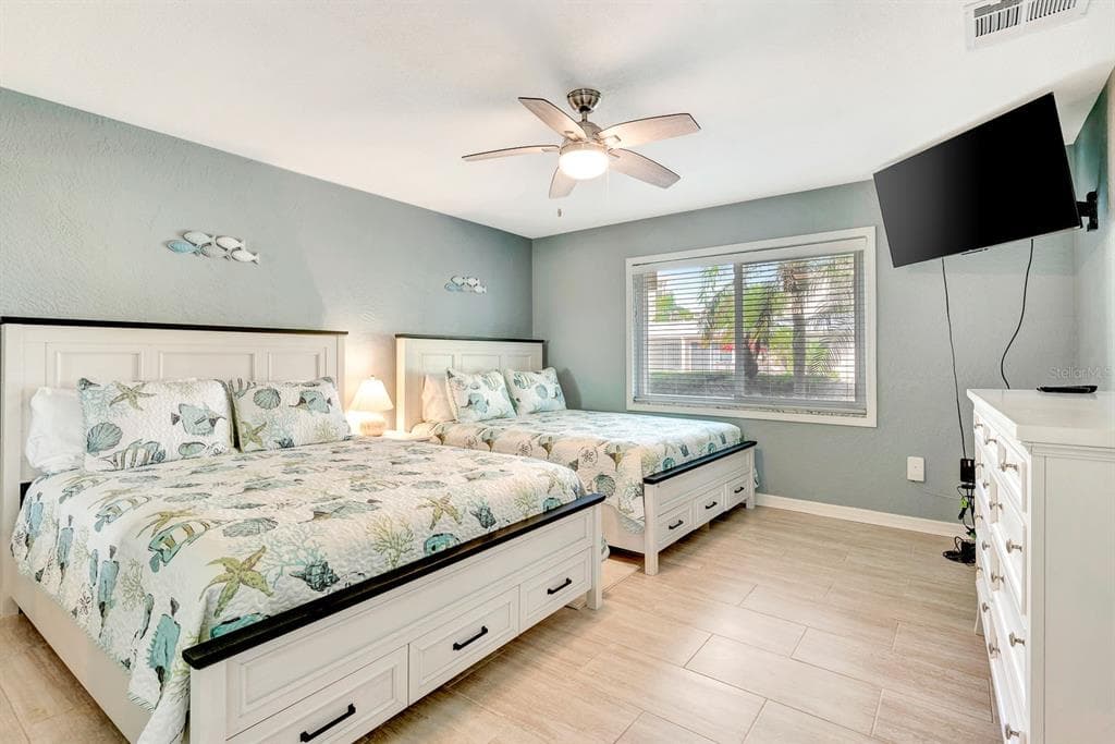 5830 MIDNIGHT PASS ROAD 61 photo 18
