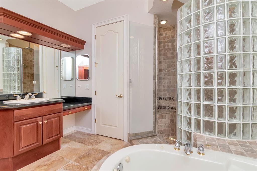 7680 PARADISE POINTE CIRCLE S photo 22