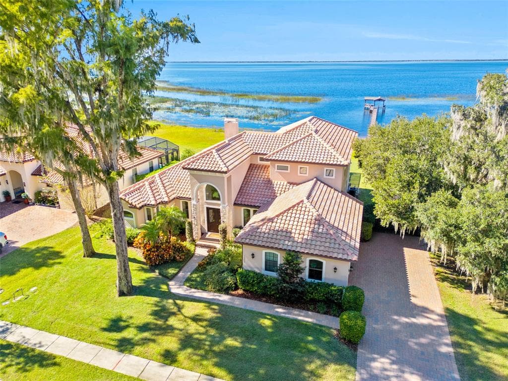 1520 CANOPY OAKS COURT 4