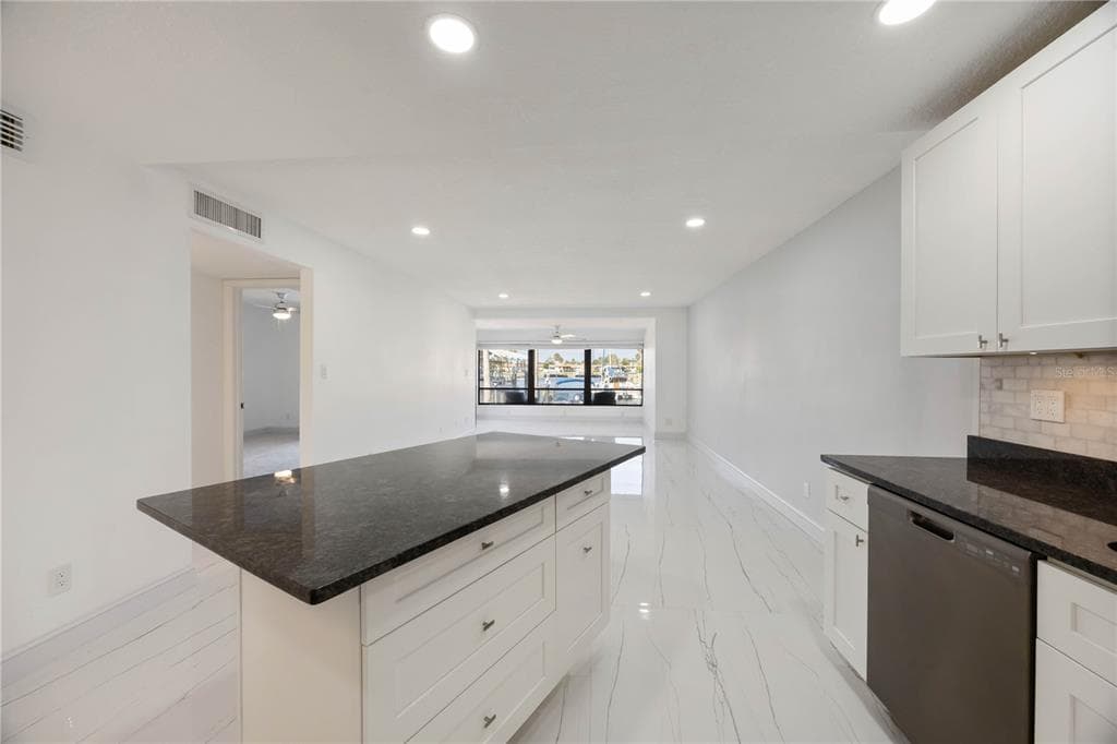 9608 VALENCIA COVE photo 14