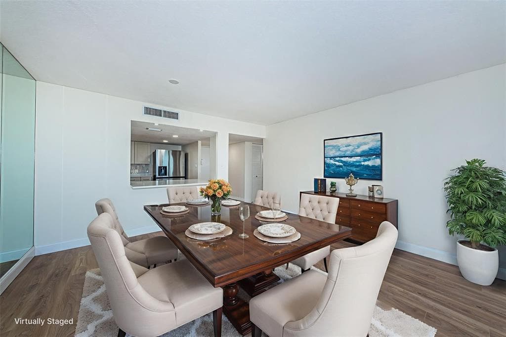7400 SUN ISLAND DRIVE S #806 5