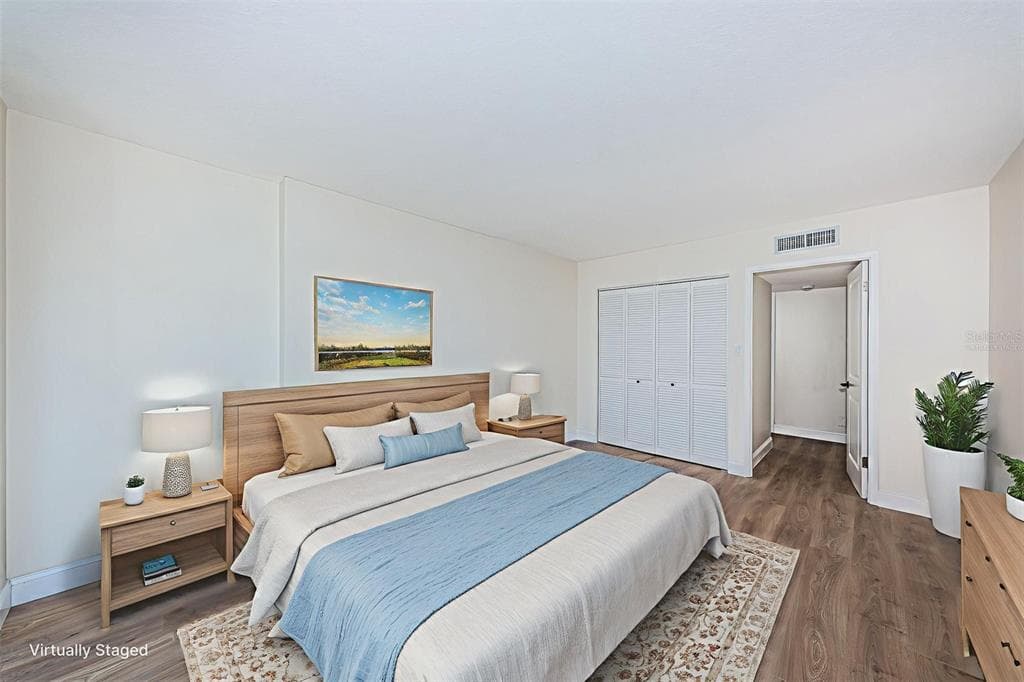 7400 SUN ISLAND DRIVE S 806 photo 8