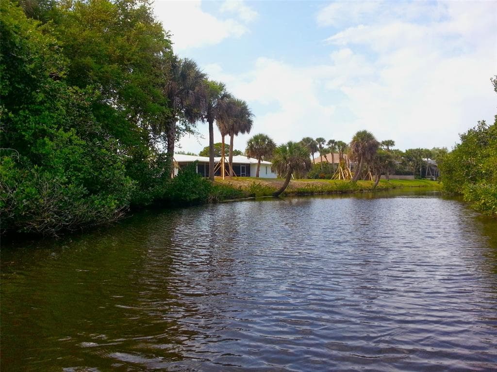 120 BARRACUDA DRIVE 3