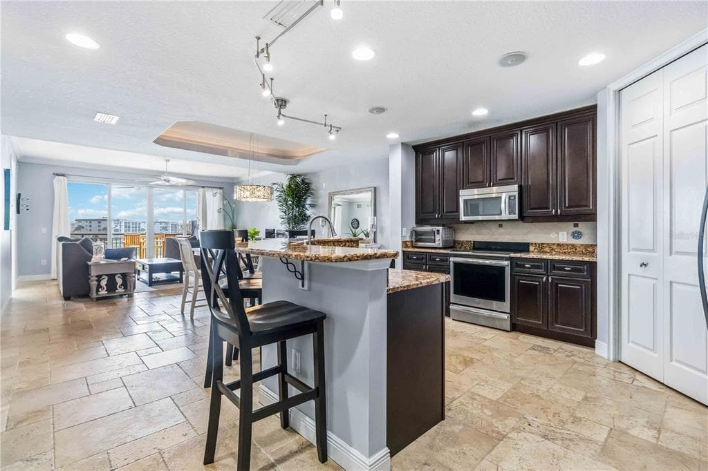 4125 W END ROAD #306 5