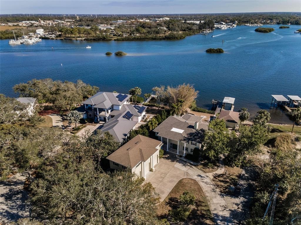 1302 BELCHER DRIVE photo 12