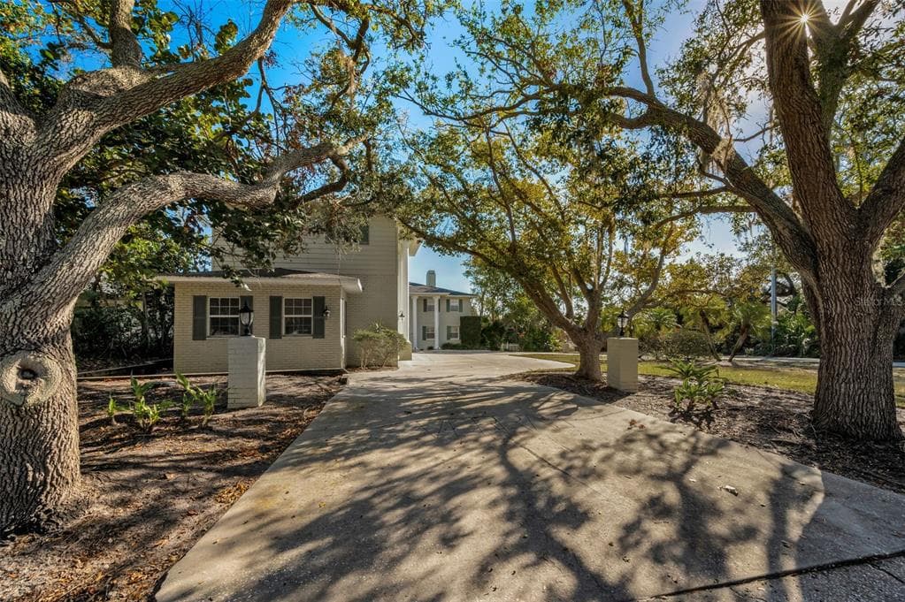 1302 BELCHER DRIVE photo 10