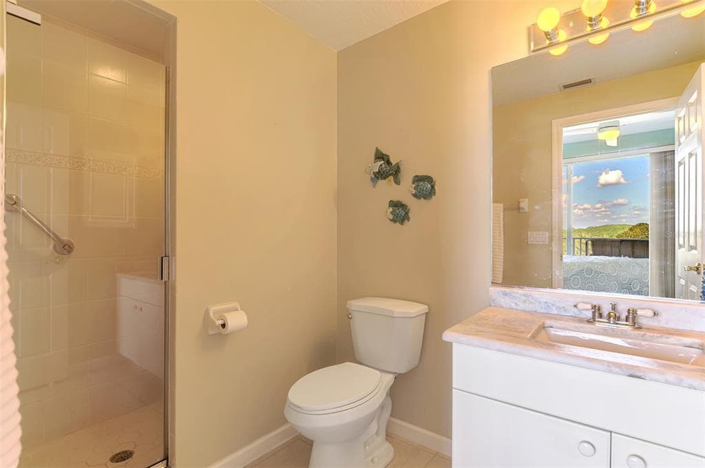 4410 WARREN AVENUE 504 photo 25