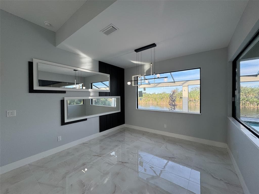 10474 WINNIPEG STREET photo 17