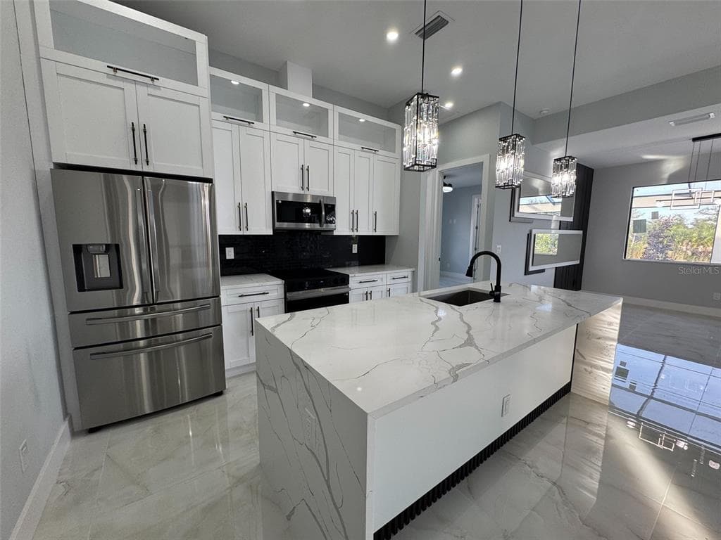 10474 WINNIPEG STREET photo 9