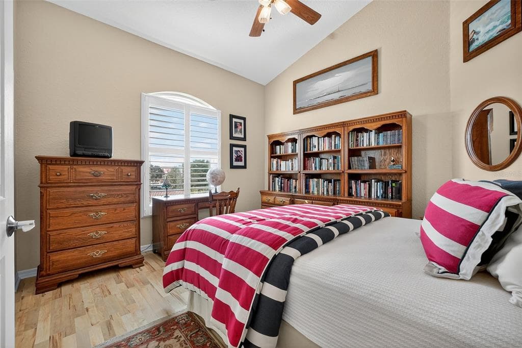 434 BOUCHELLE DRIVE 304 photo 22
