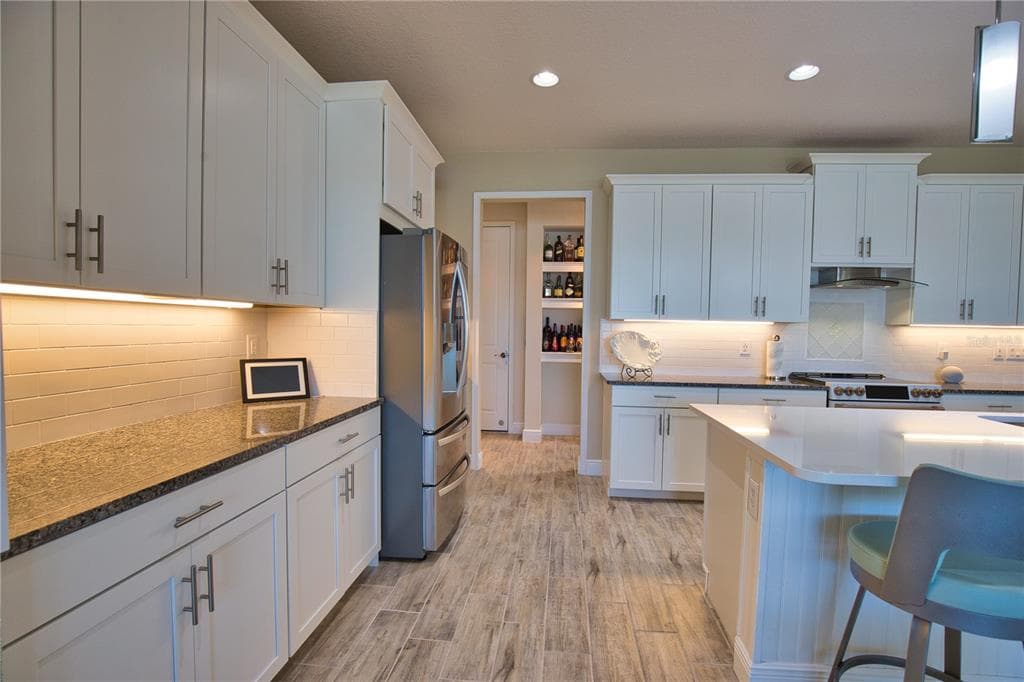 11689 TAPESTRY LANE photo 21