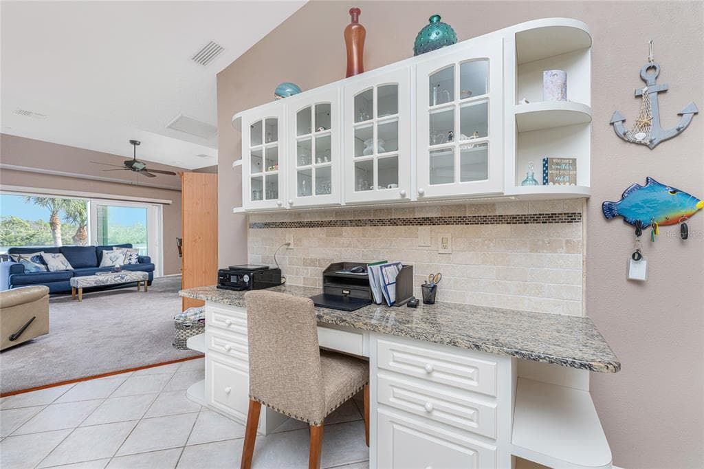 310 CORAL CREEK DRIVE photo 17
