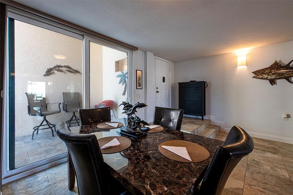 1060 PINELLAS BAYWAY S 106 photo 6