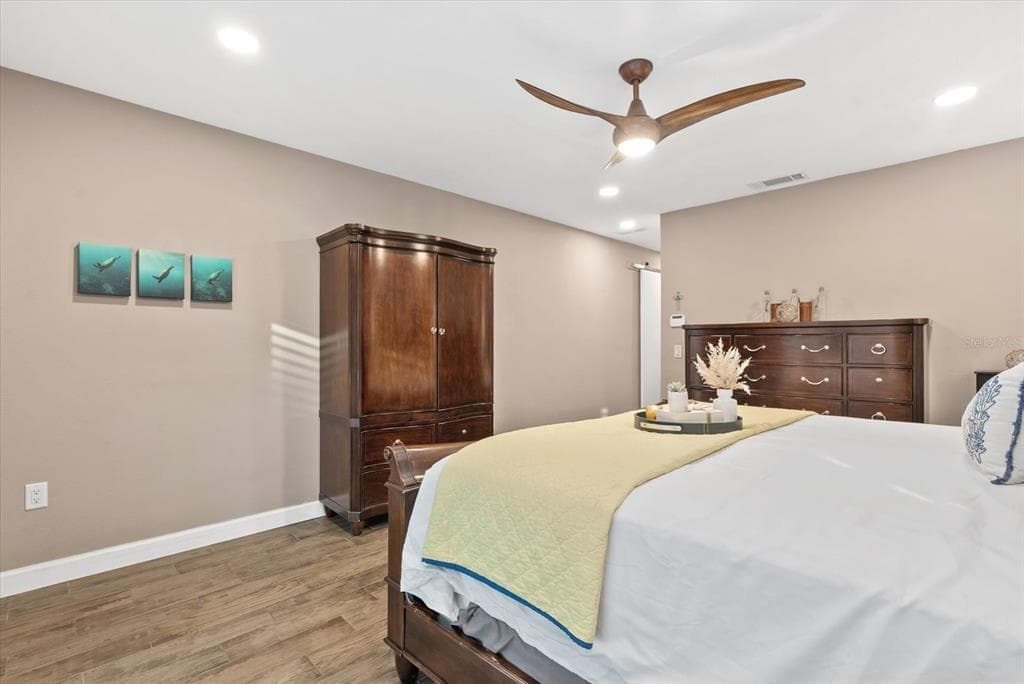 1461 MARLIN STREET photo 21