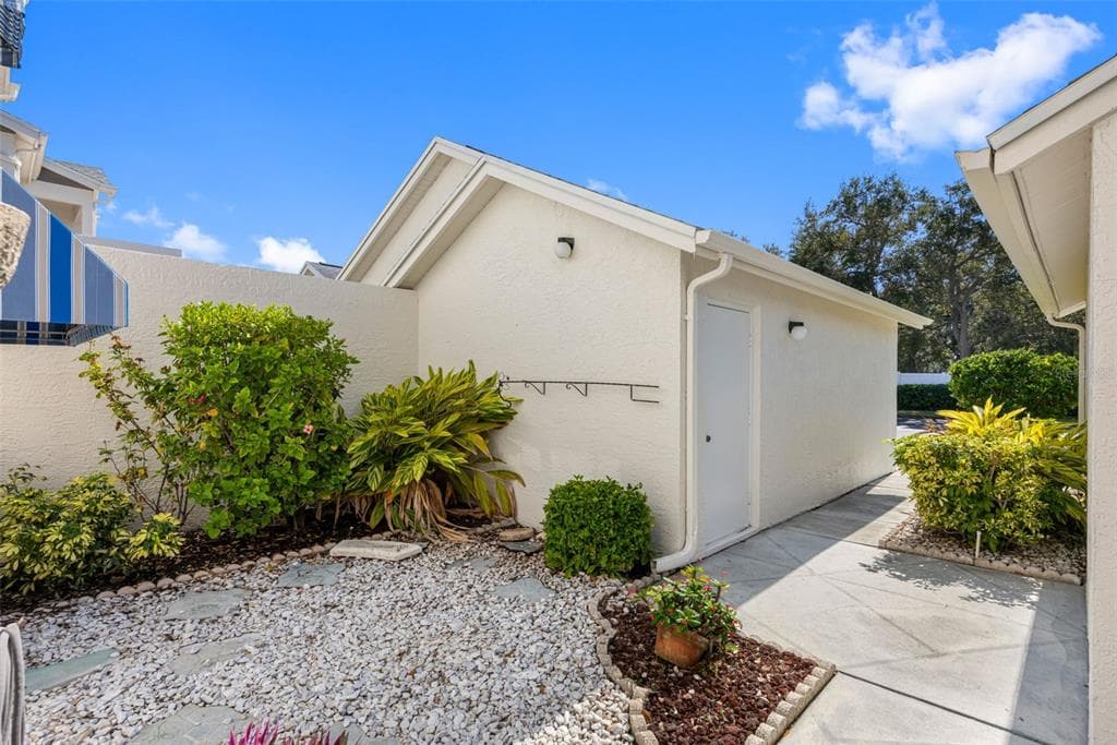 11315 SHIPWATCH LANE 1850 photo 8