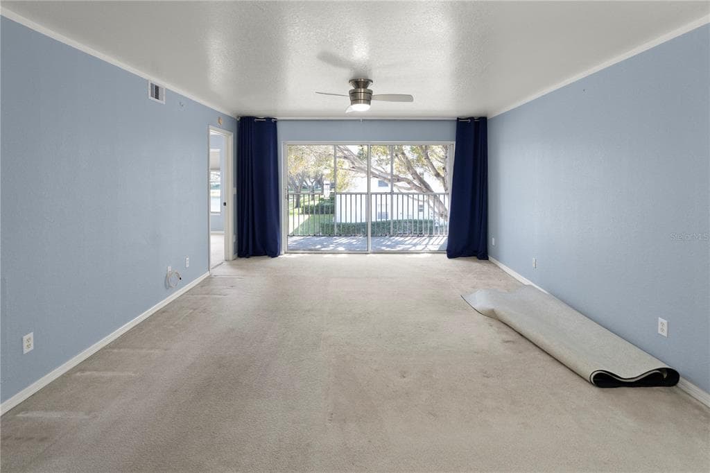 9610 VICTORIA LANE D202 photo 8