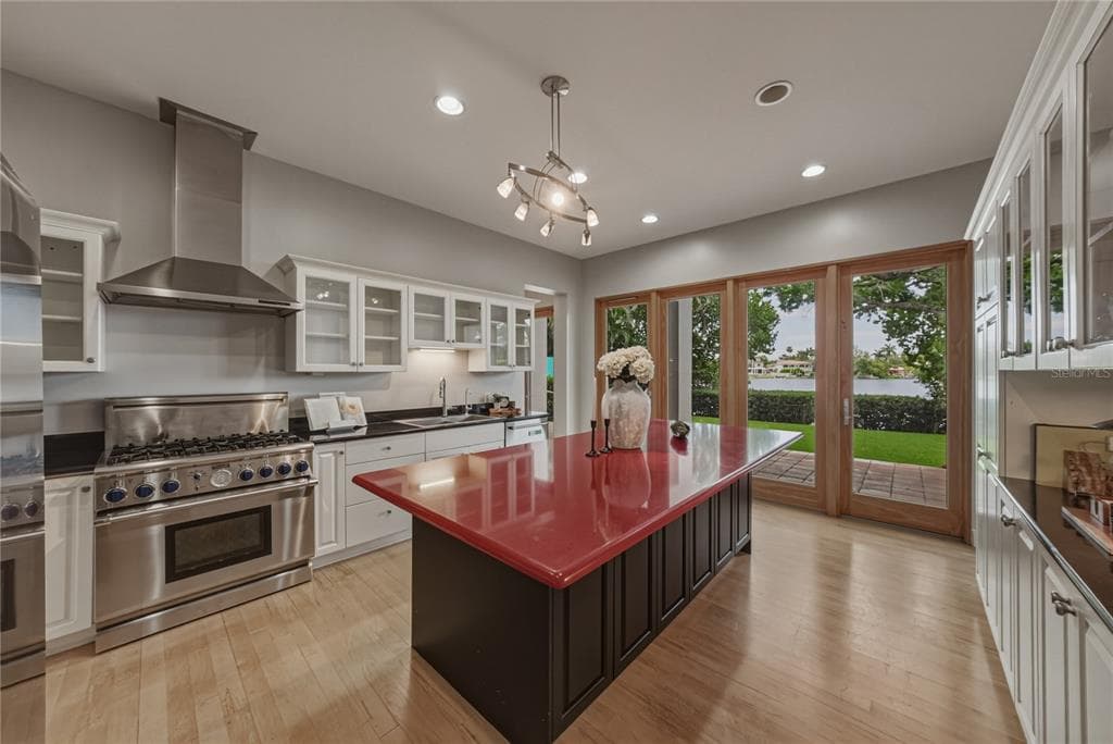 838 MONTEREY BOULEVARD NE photo 13