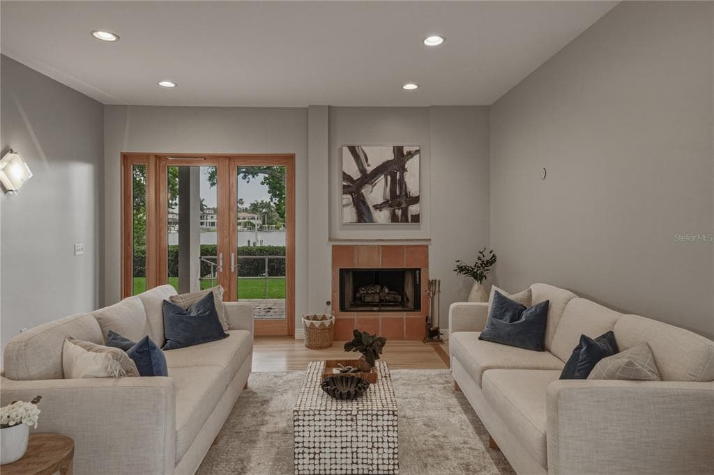 838 MONTEREY BOULEVARD NE photo 21