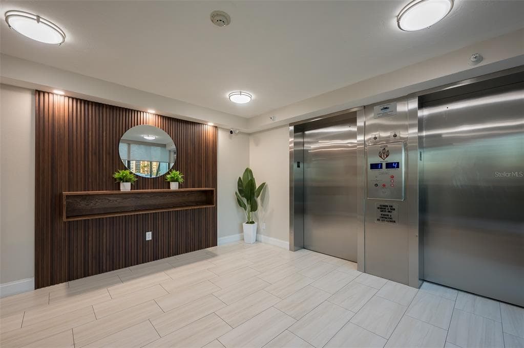 5780 MIDNIGHT PASS ROAD 210 photo 5