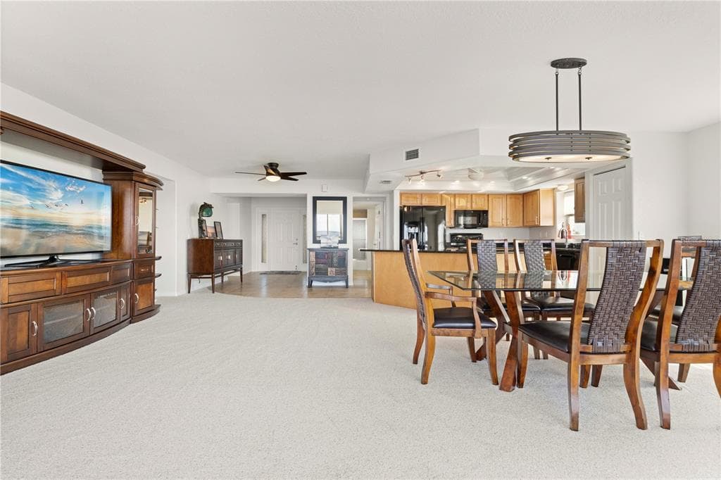 101 N MARION COURT 221 photo 3