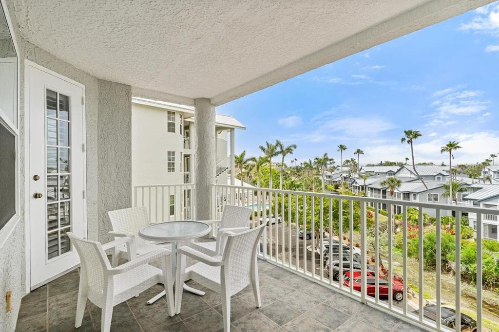 1260 DOLPHIN BAY WAY #404 3