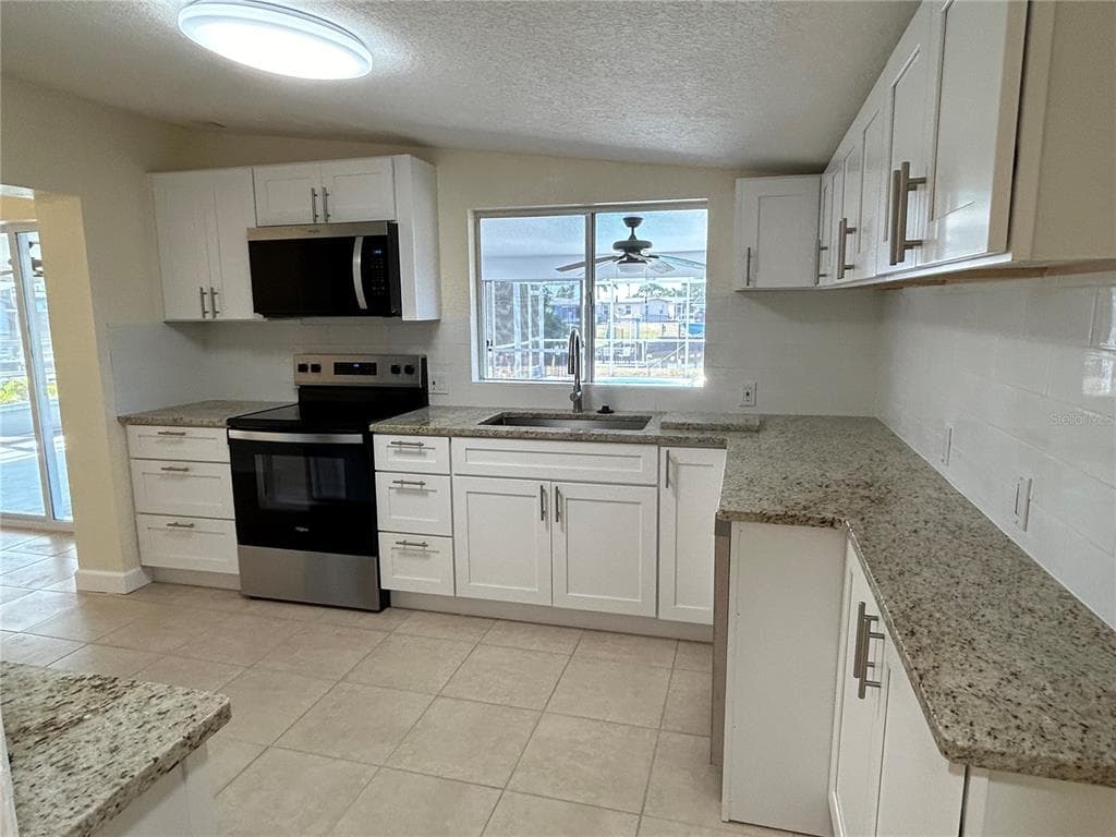 4127 GARDNER DRIVE photo 25