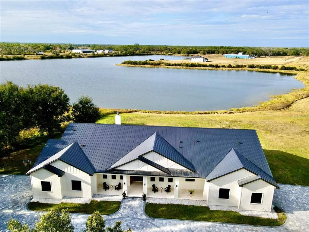 4940 WAUCHULA ROAD 1