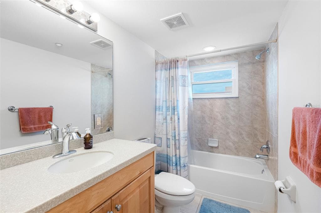 16326 GULF BOULEVARD 510 photo 23