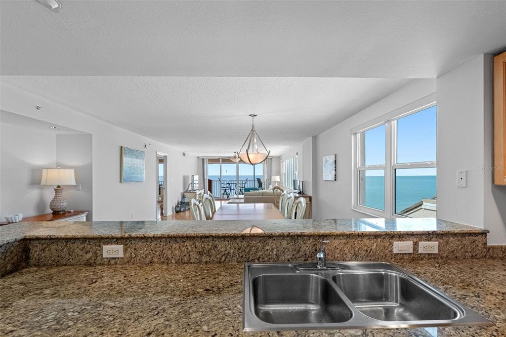 16326 GULF BOULEVARD 510 photo 6