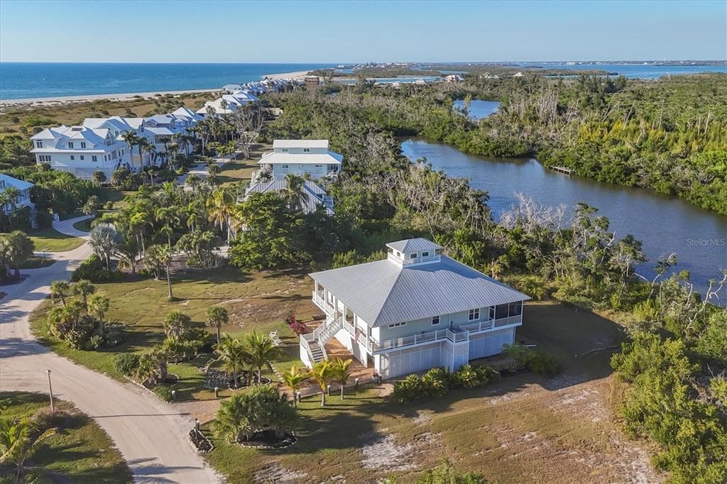 7121 RUM BAY DRIVE photo 4