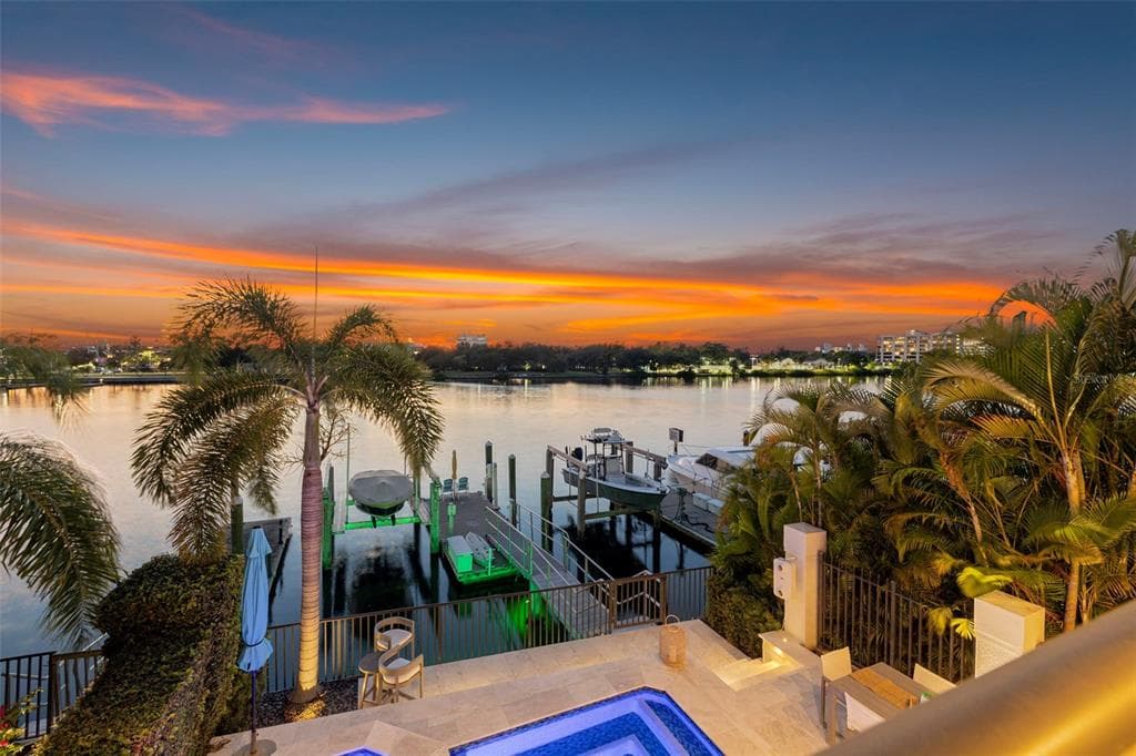 1009 ROYAL PASS ROAD 5