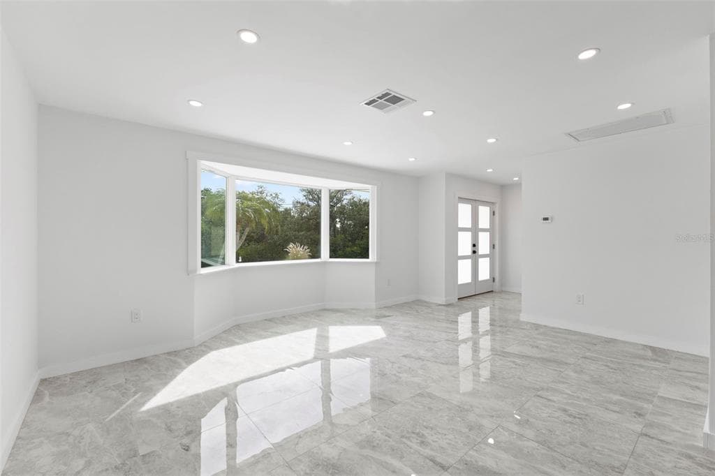 910 BAYSHORE DRIVE photo 18