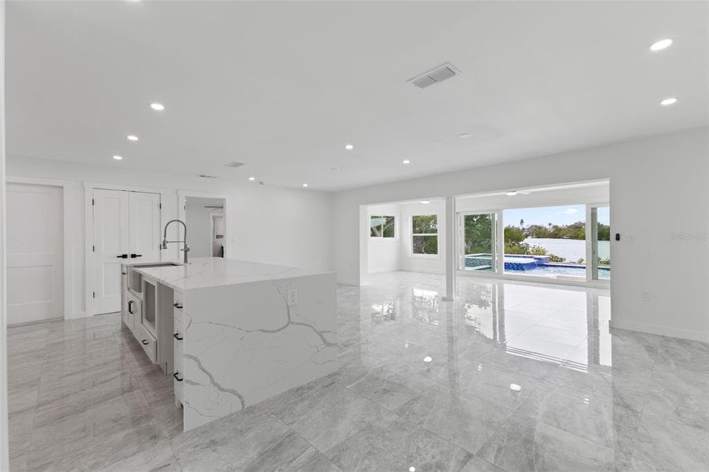 910 BAYSHORE DRIVE photo 25